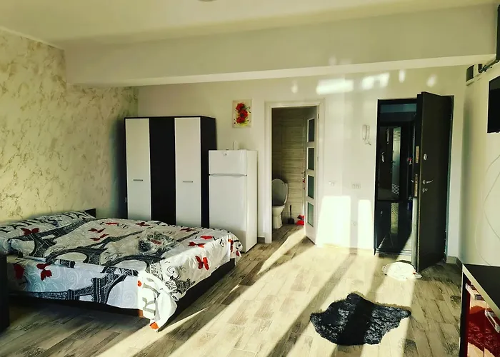 Ementi דירה Năvodari