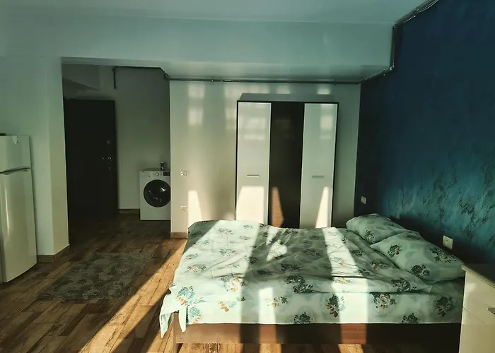 Ementi דירה Năvodari